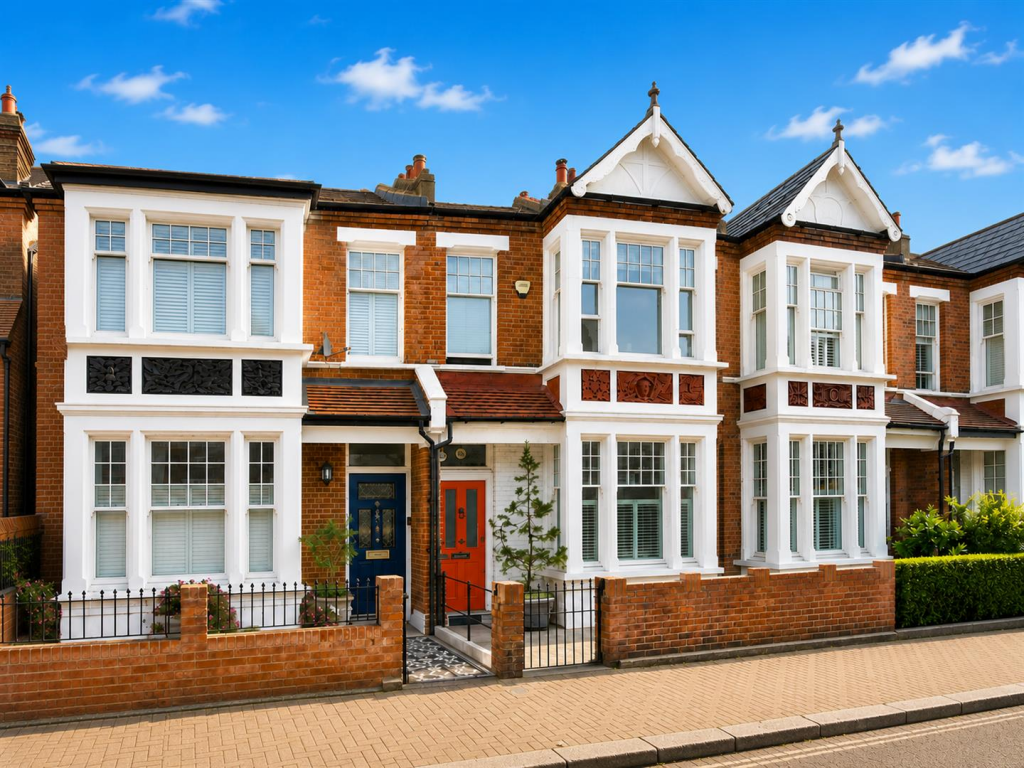 Main image of property: Chelverton Road, London