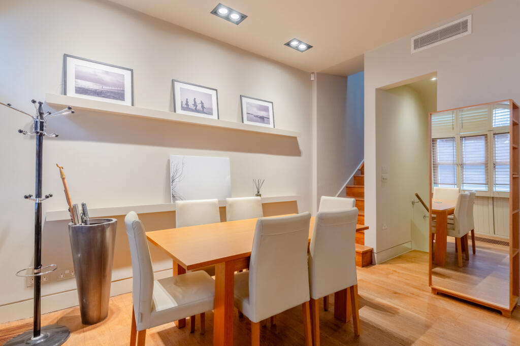 4 bedroom terraced house for rent