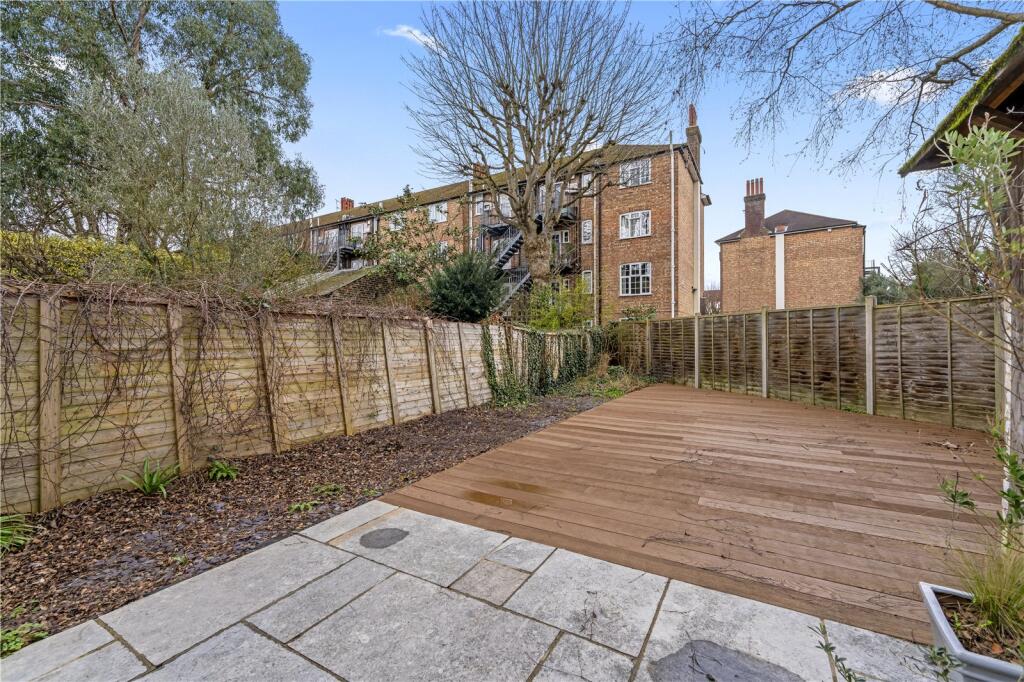 House in Richmond, Kew - View 4