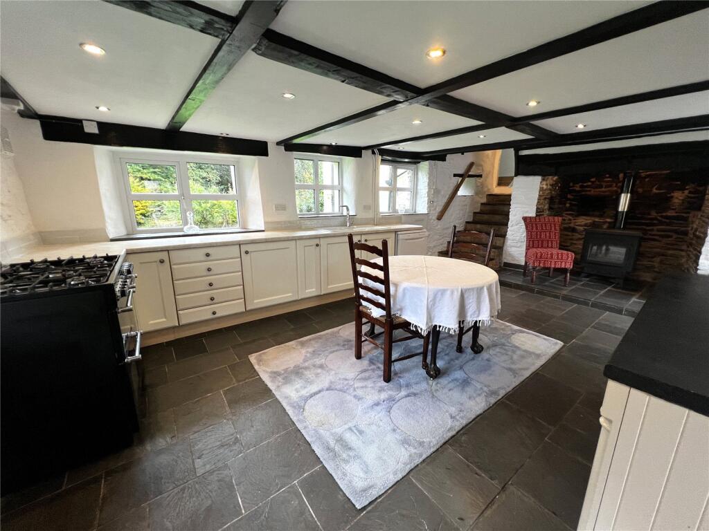 House in Exeter - View 5