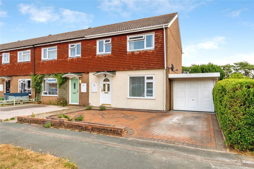 Main image of property: Moore Crescent, SOUTHAMPTON, Hampshire, SO31