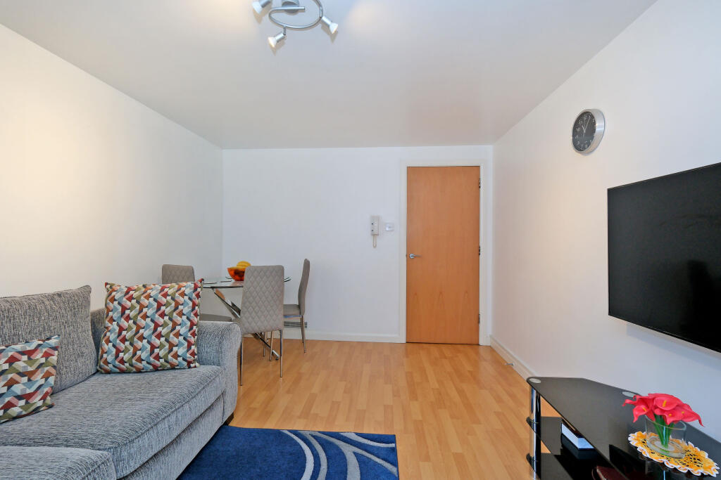 Apartment in Aberdeen - View 5
