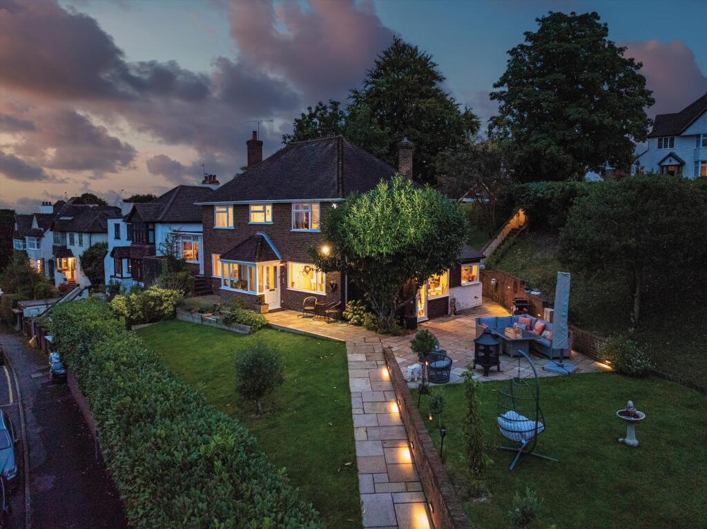 House in Guildford