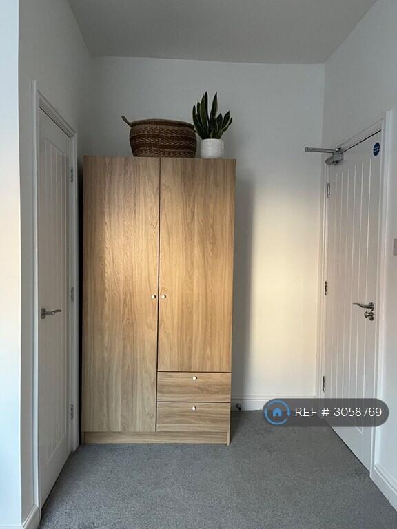 House in Oldham, Cowhill, Werneth - View 5
