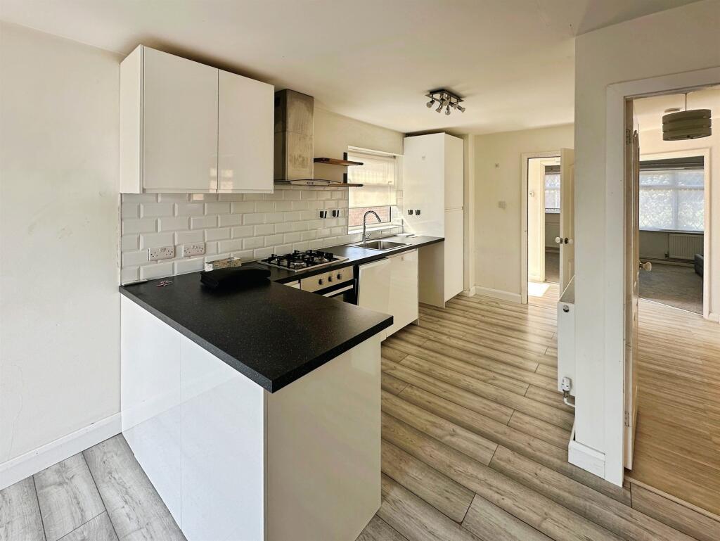 House in Ashfield, Sutton in Ashfield, Nottinghamshire - View 5