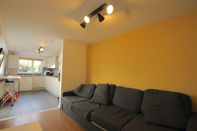 House in Cardiff, Cathays - View 4