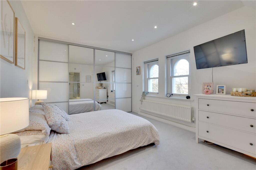 Stratheden Road, Blackheath, London, SE3 - Mehr