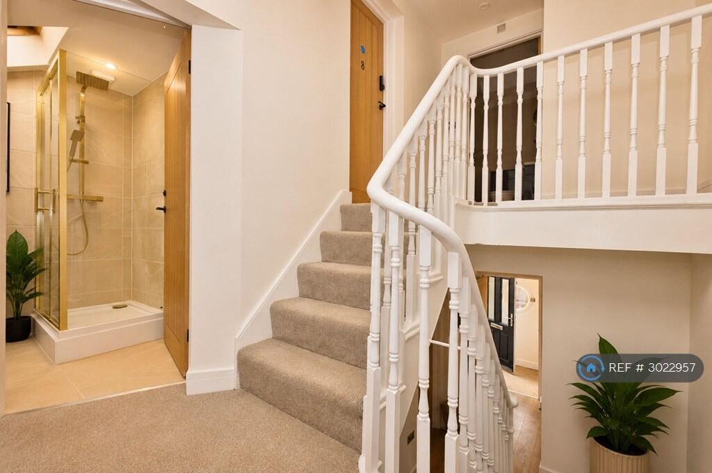 House in Taunton - View 2