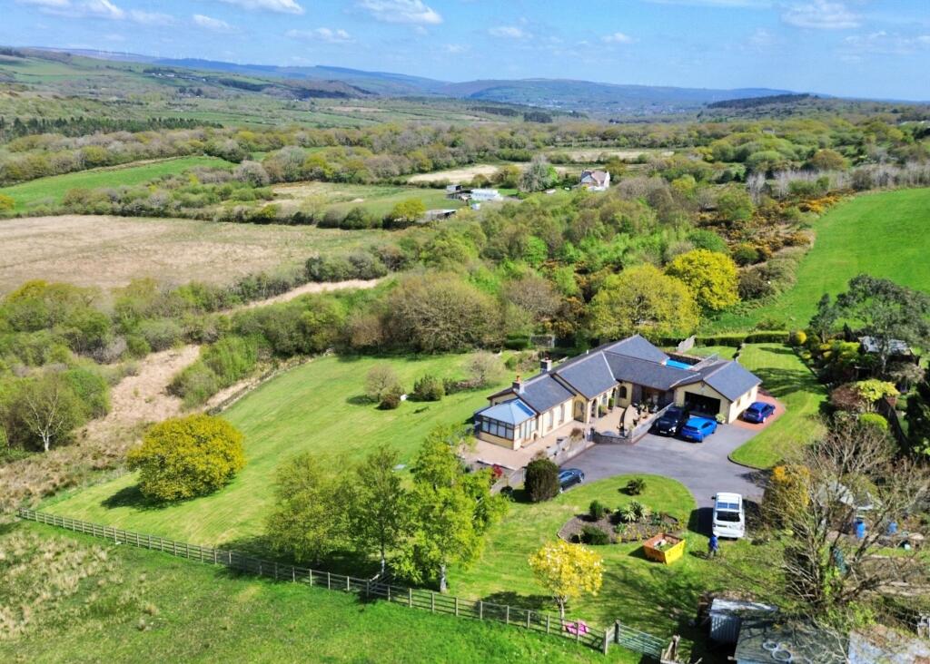 Main image of property: Maes Glas, Cefn Cribwr, CF32