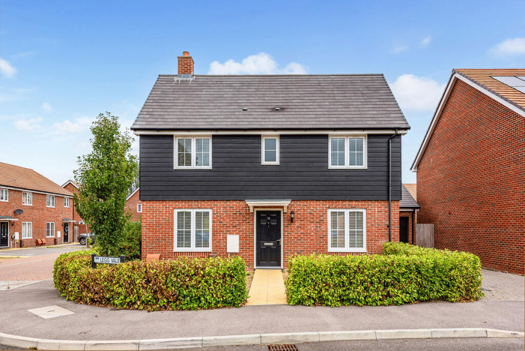 Main image of property: Eastergate, Chichester, PO20