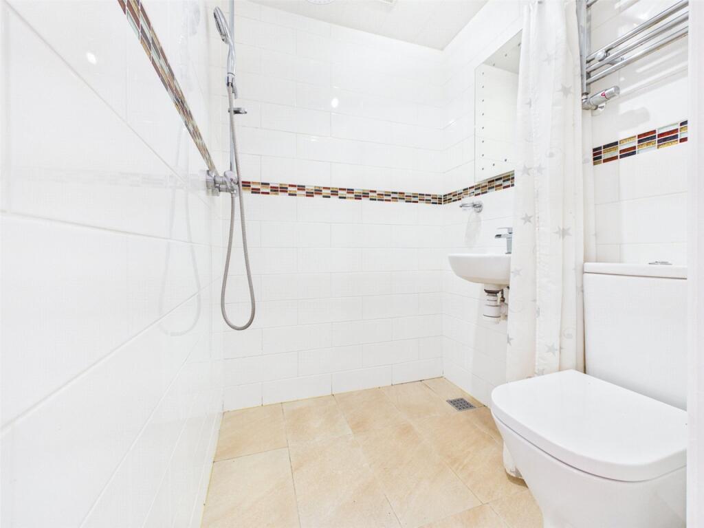 House in Gloucester, Wotton Pitch - View 5