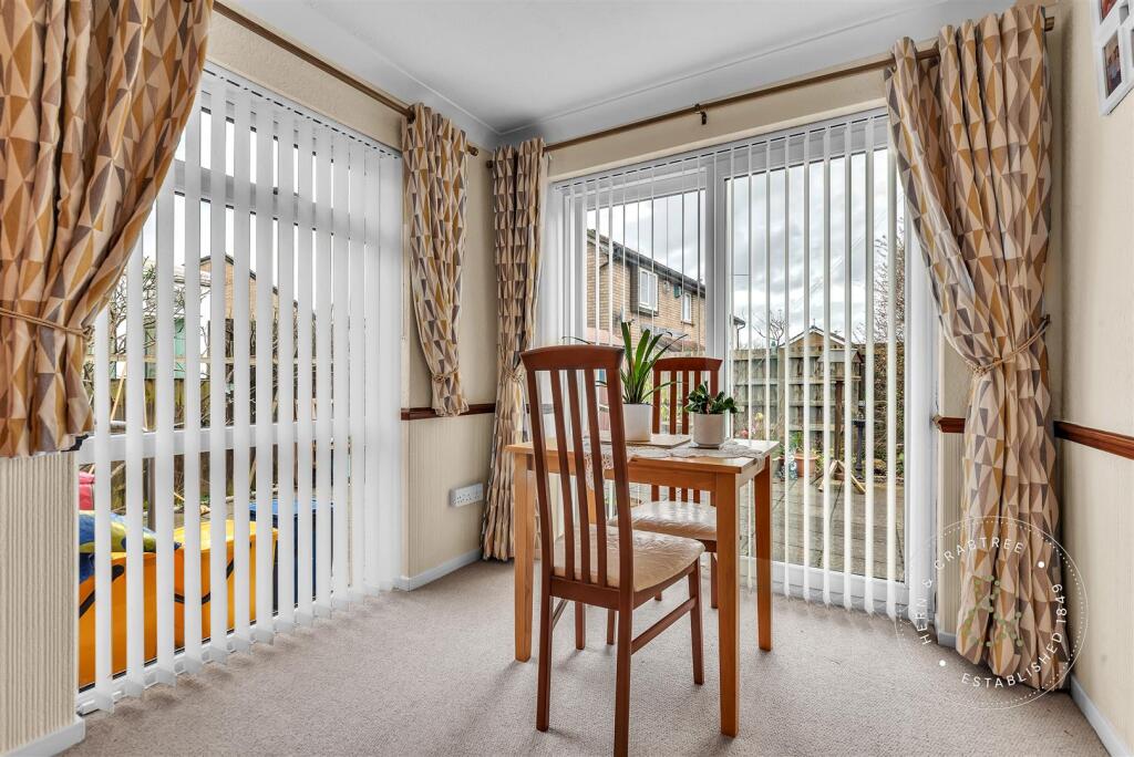 Richard Lewis Close, Danescourt, Cardiff photo 4