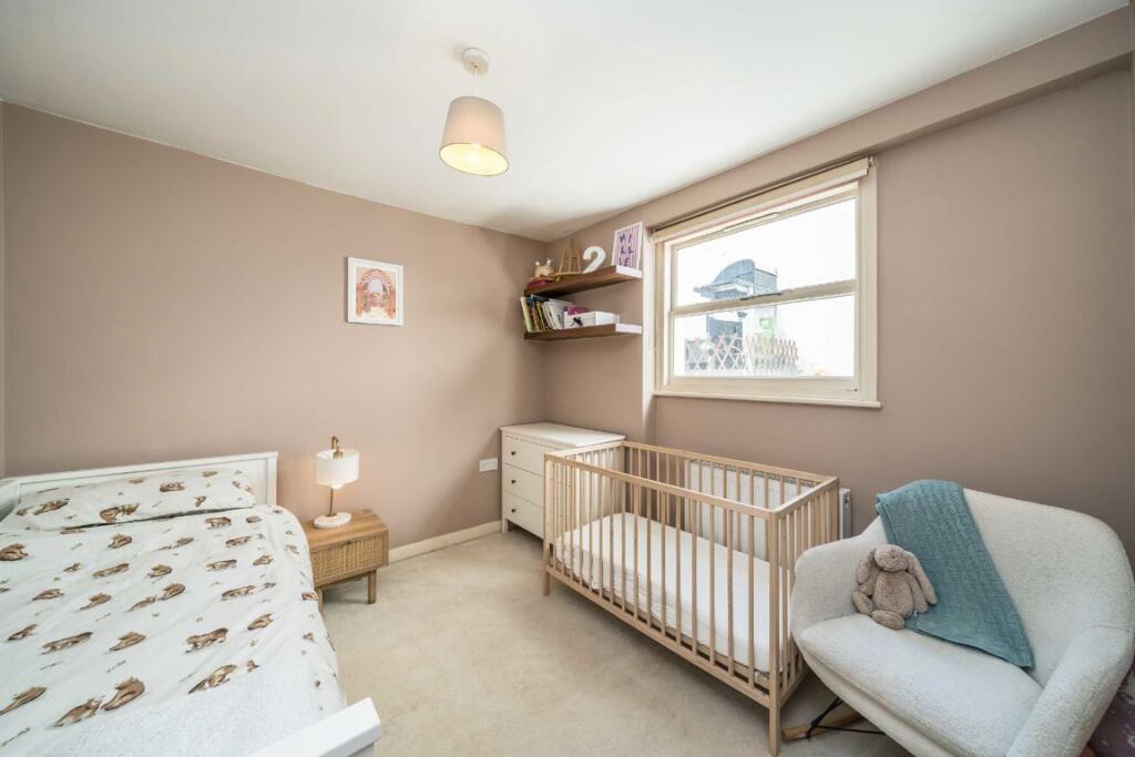 Apartment in London - View 4