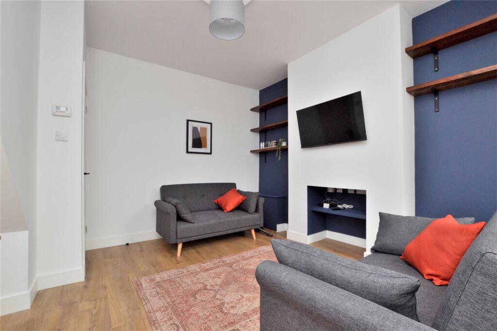 House in Gloucester, Kingsholm - View 5