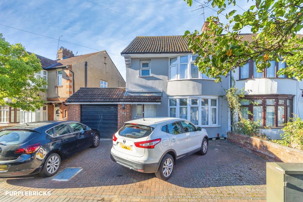 3-bed semi-detached on Alexandra Avenue, Luton, LU3, £425,000