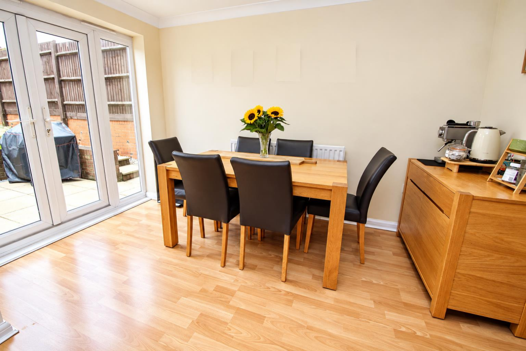 House in Harlow, Church Langley - More