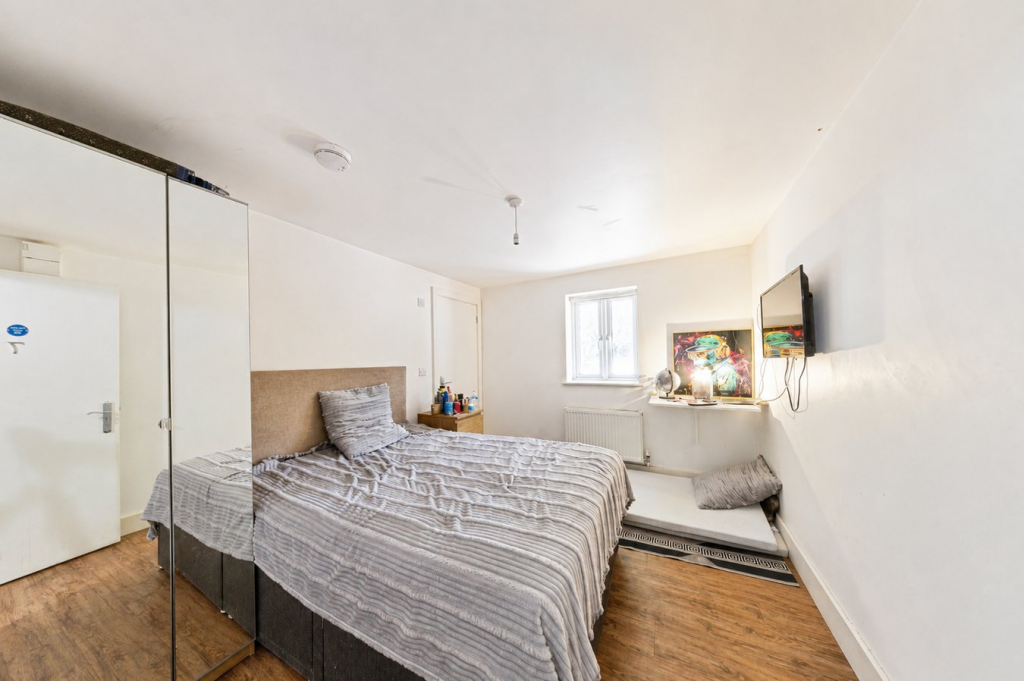 House in Cherwell, Banbury - More