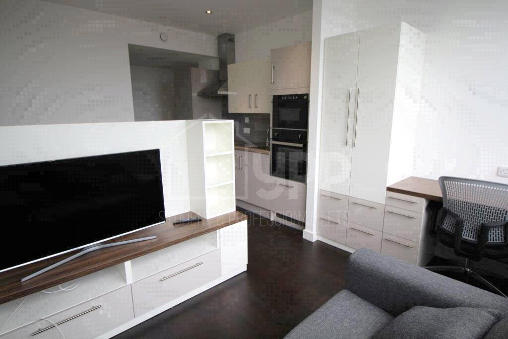 Main image of property: Apt 5, Piccadilly Residence #779592