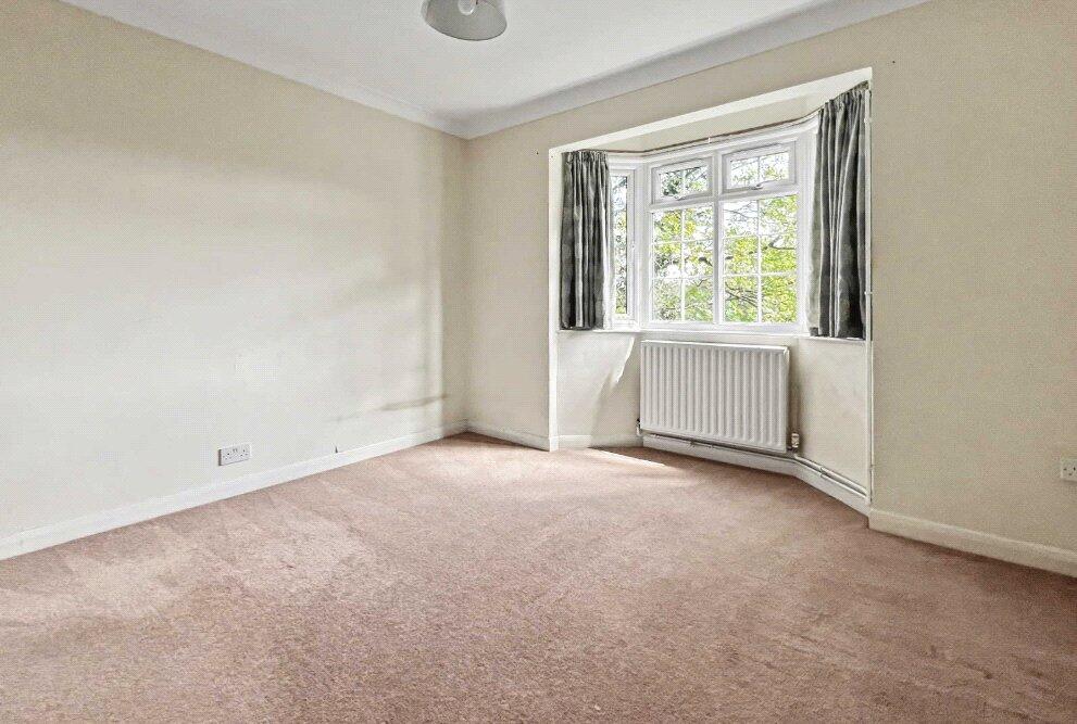 Apartment in Waverley, Farnham - More