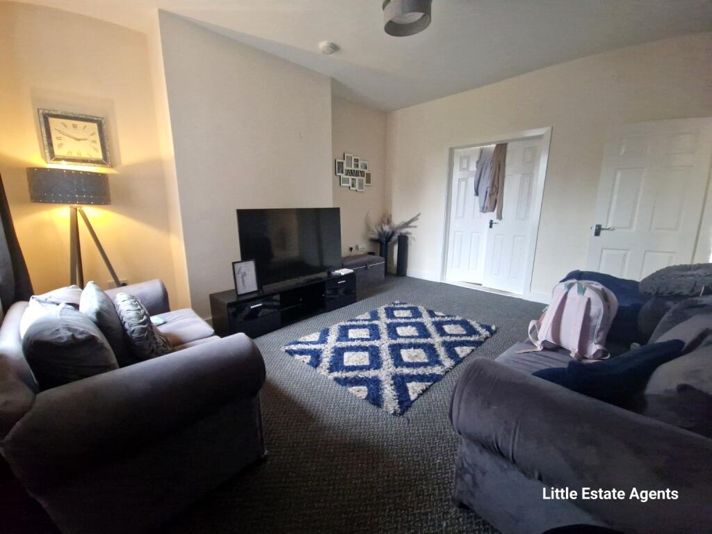 House in St Helens, Liverpool City Region - View 4