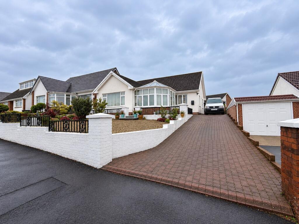 3-bed detached on Elim Way, Pontllanfraith, NP12, £319,950
