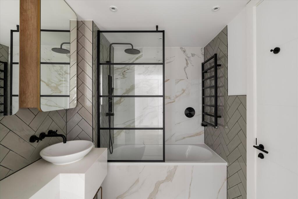 Apartment in London - More