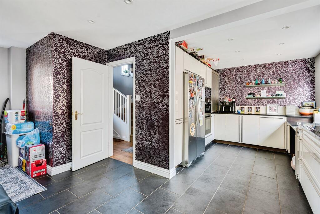 The Paddock, Southmoor, Abingdon photo 3