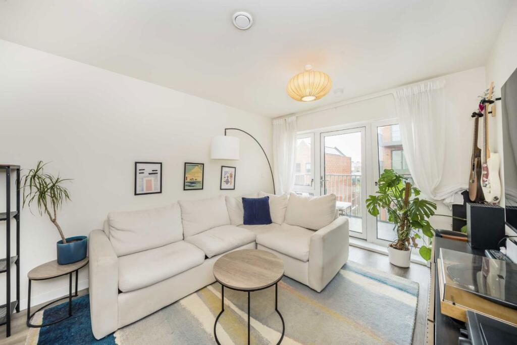Apartment in London - View 5