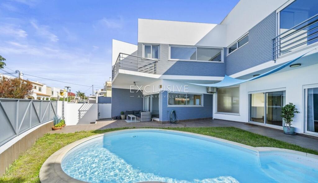 Main image of property: Algarve, Alvor