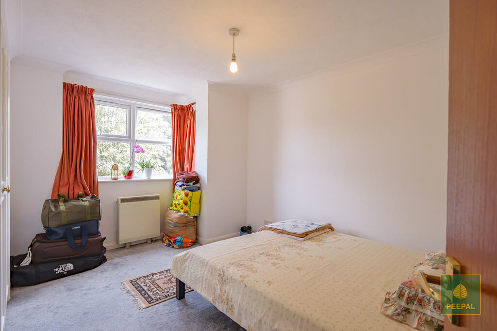 Apartment in Guildford - More