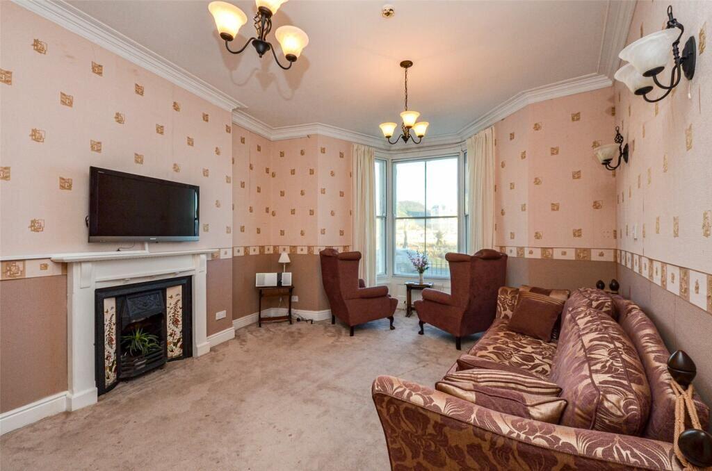 The Old Surgery, 7/8 South Parade, Llandudno, Conwy, LL30 2LN photo 4