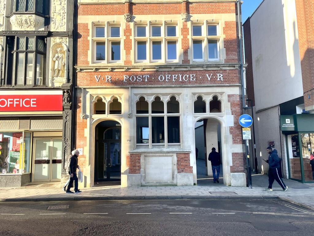 Main image of property: 18 Cornhill, Bury St. Edmunds, Suffolk, IP33 1DY