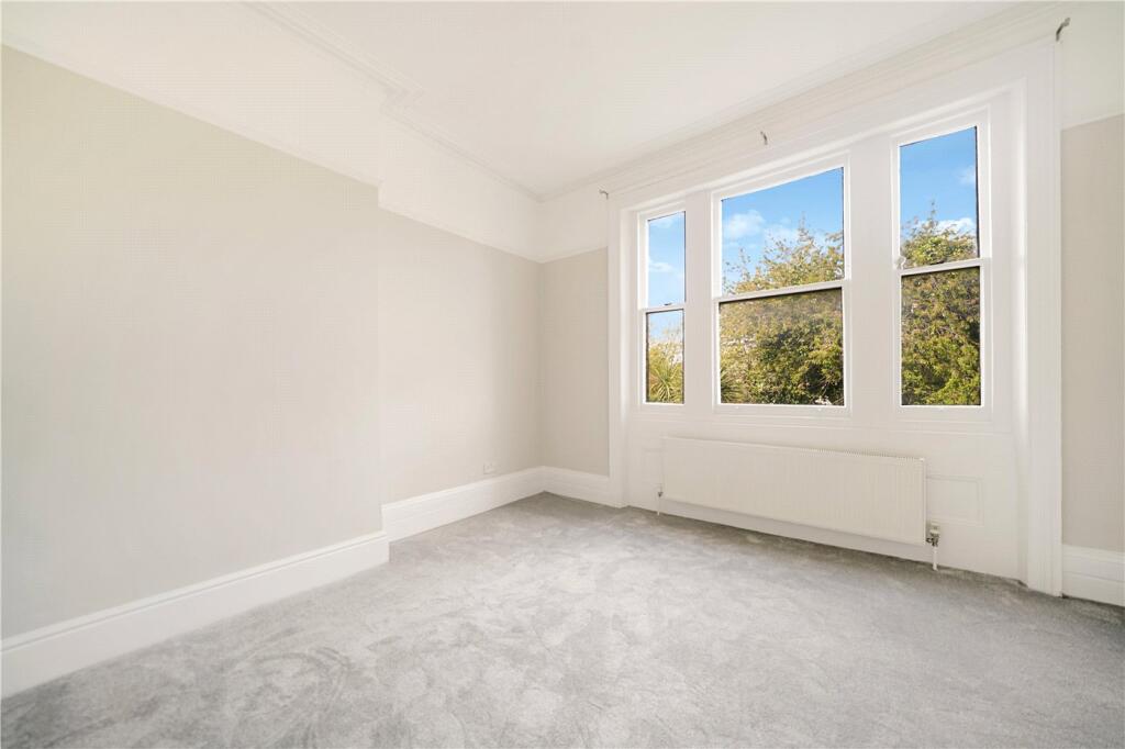 Apartment in London - View 2