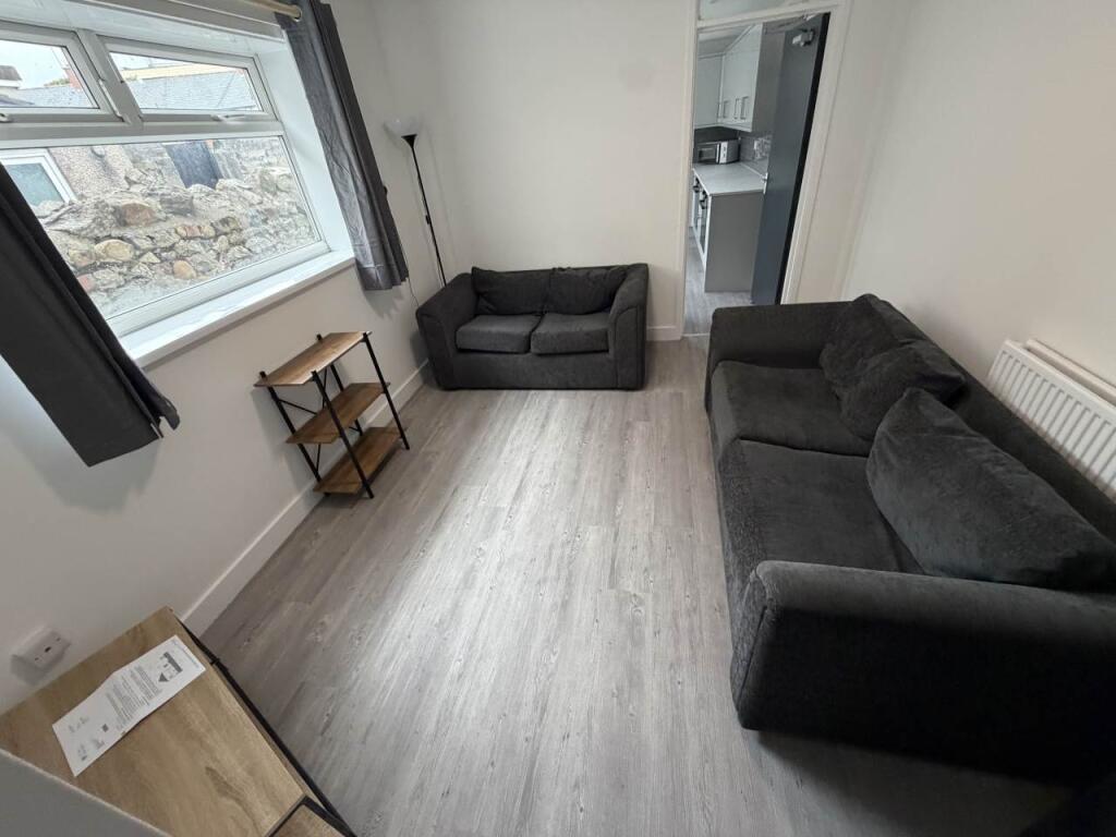 House in Cardiff - More