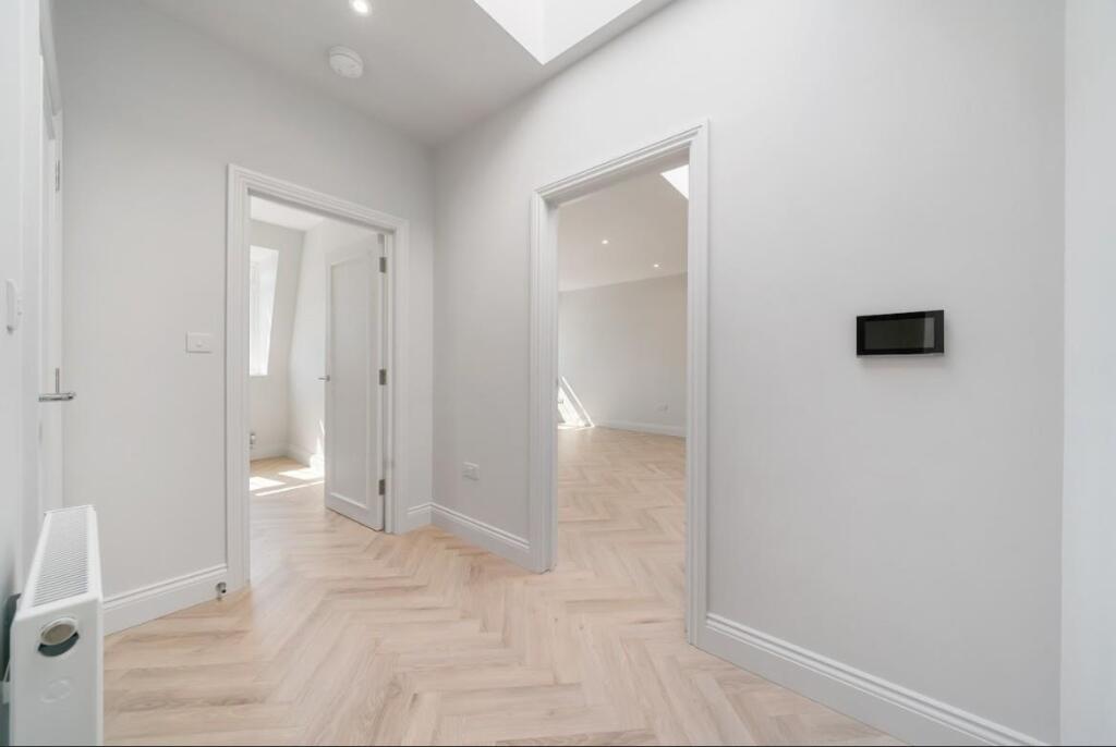 Belair Court, 144 High Street, Edgware - View 4