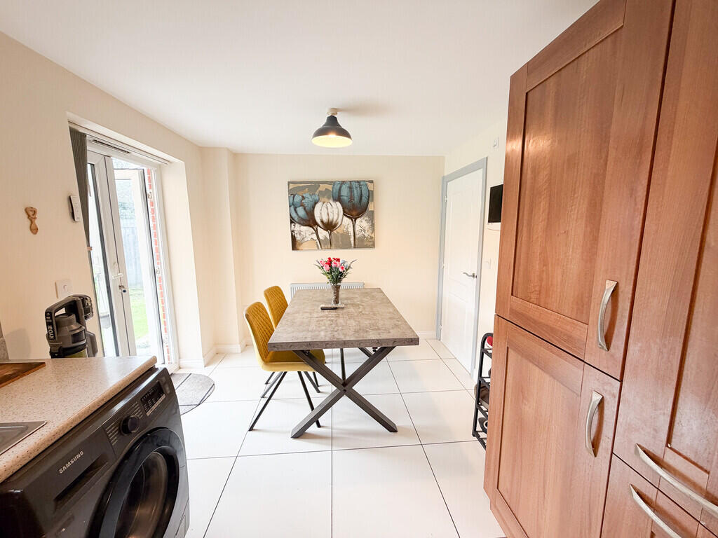 House in Stoke-on-Trent - More