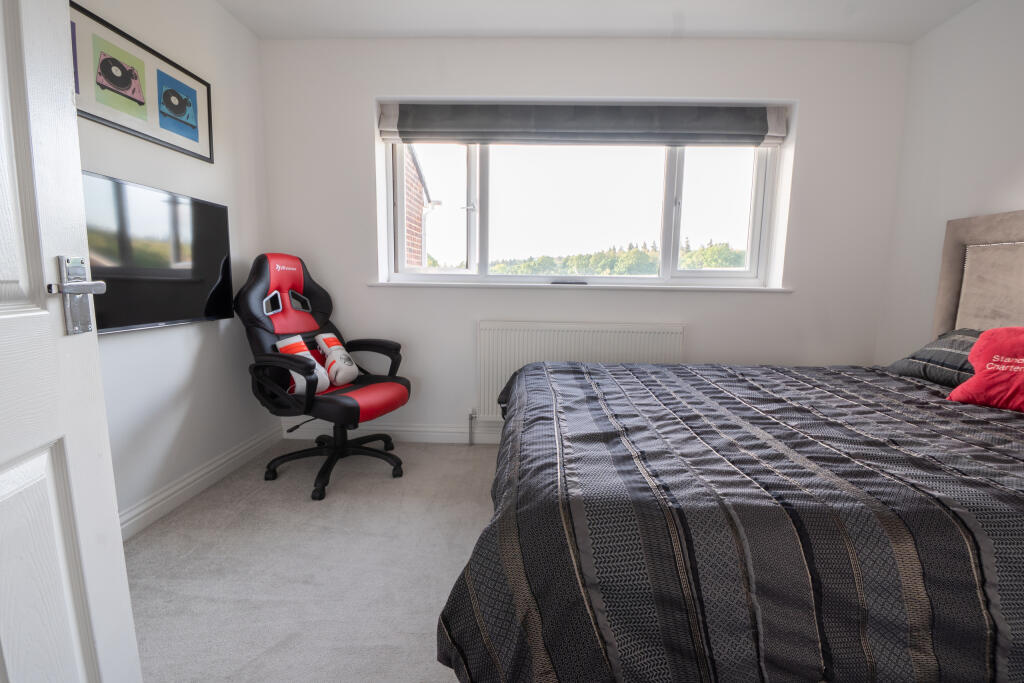 House in Eastleigh, Fair Oak and Horton Heath - View 5