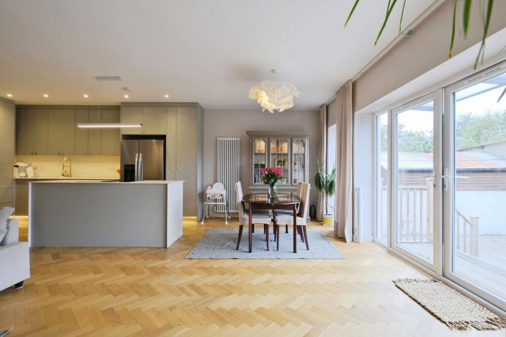 House in Poole - View 3