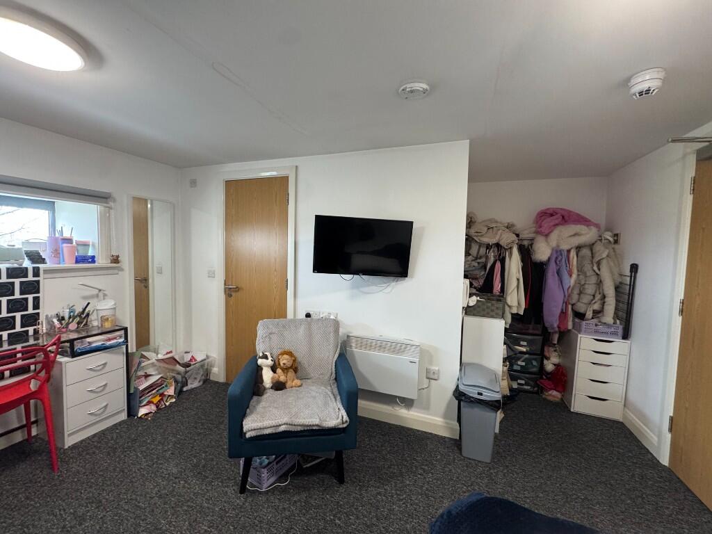 Studio flat for rent