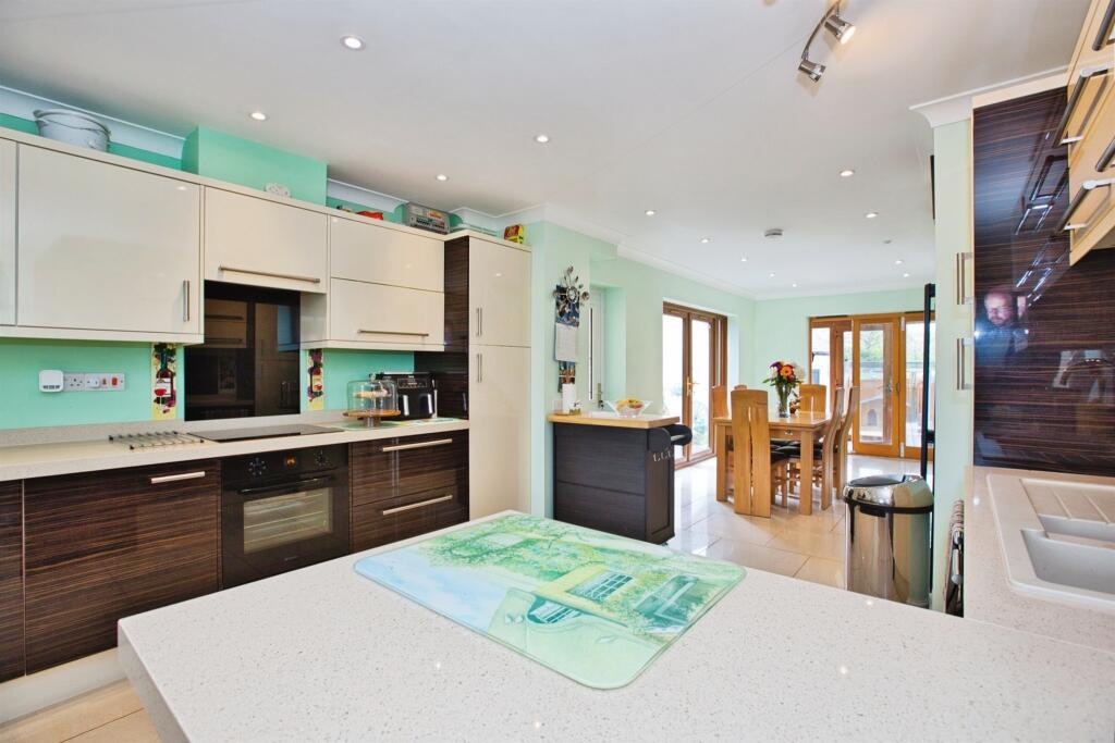 Additional image 8 of The Budds, Shepton Mallet