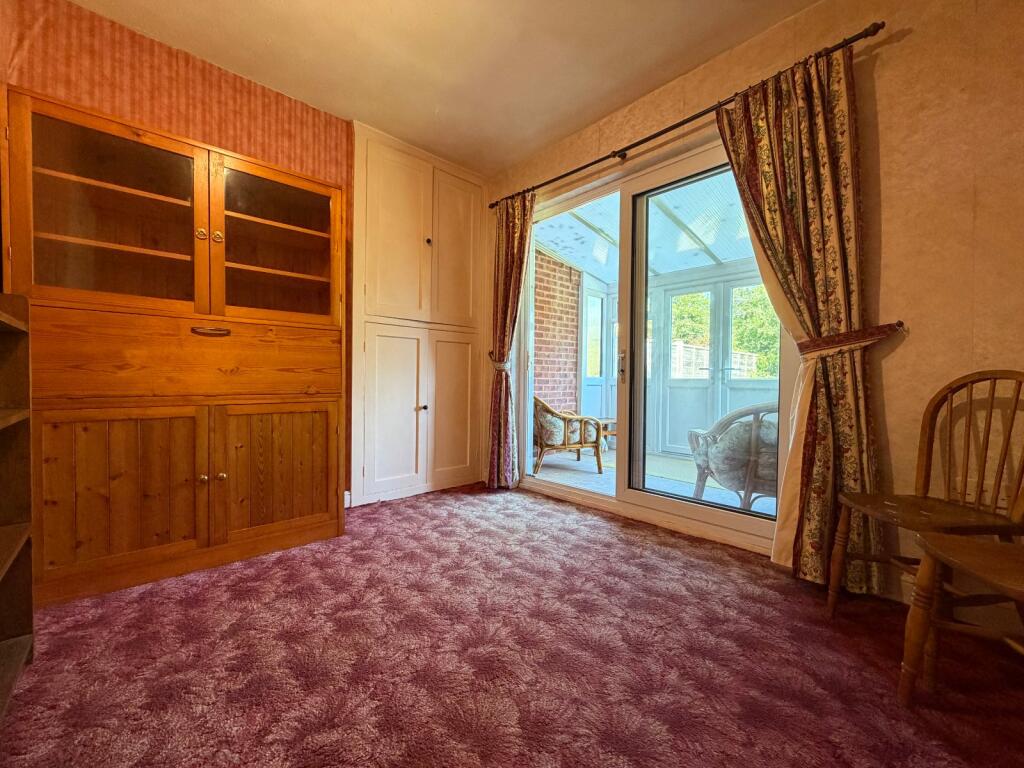 School Lane, Badsey, Evesham, Worcestershire, WR11 photo 3