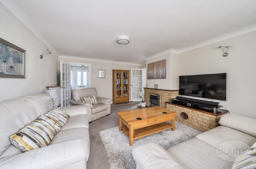 House in Waverley, Weybourne, Farnham - View 3