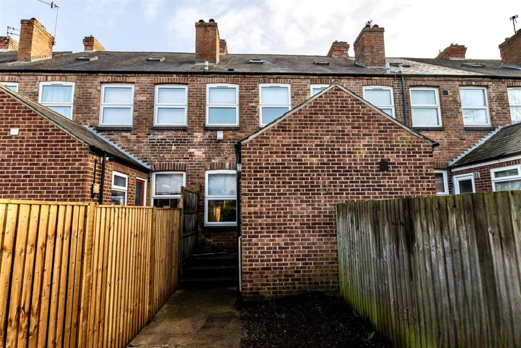House in Nottingham - View 2