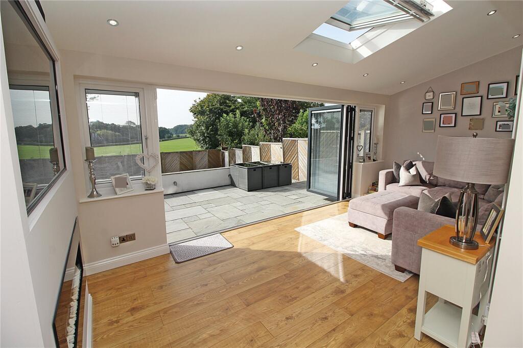 Lennox Gardens, Leeds, West Yorkshire, LS15 photo 3
