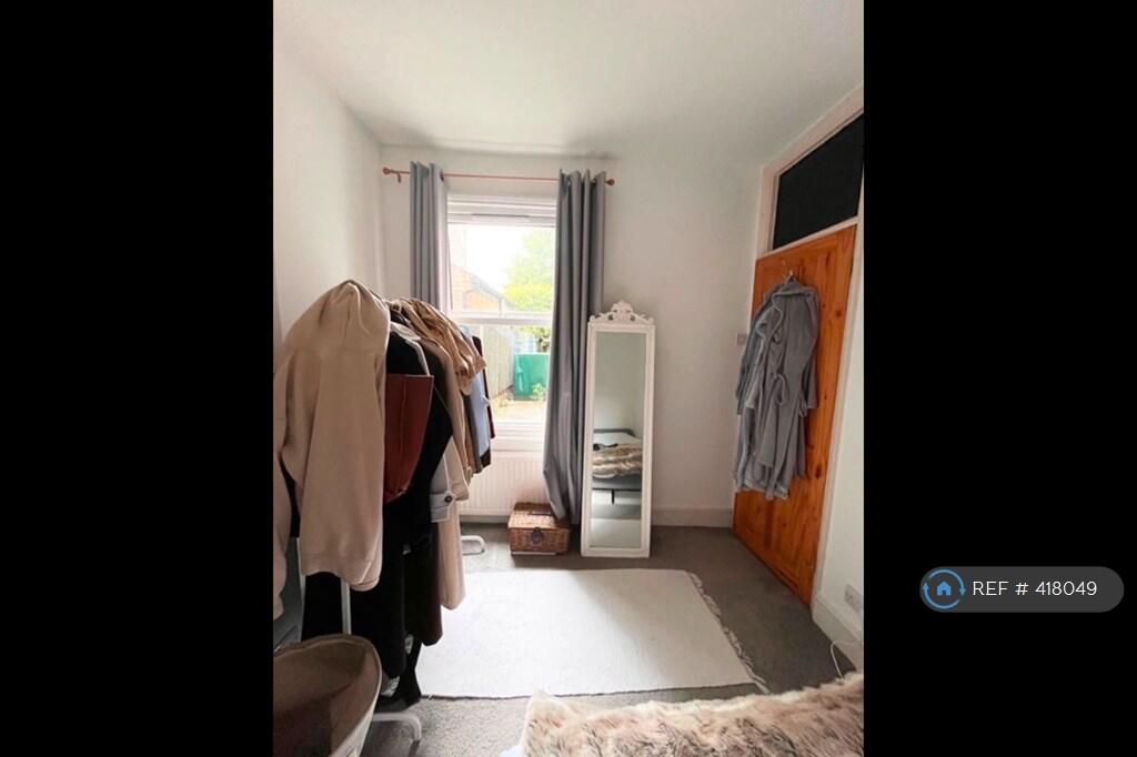 Apartment in London, Summerstown - View 4