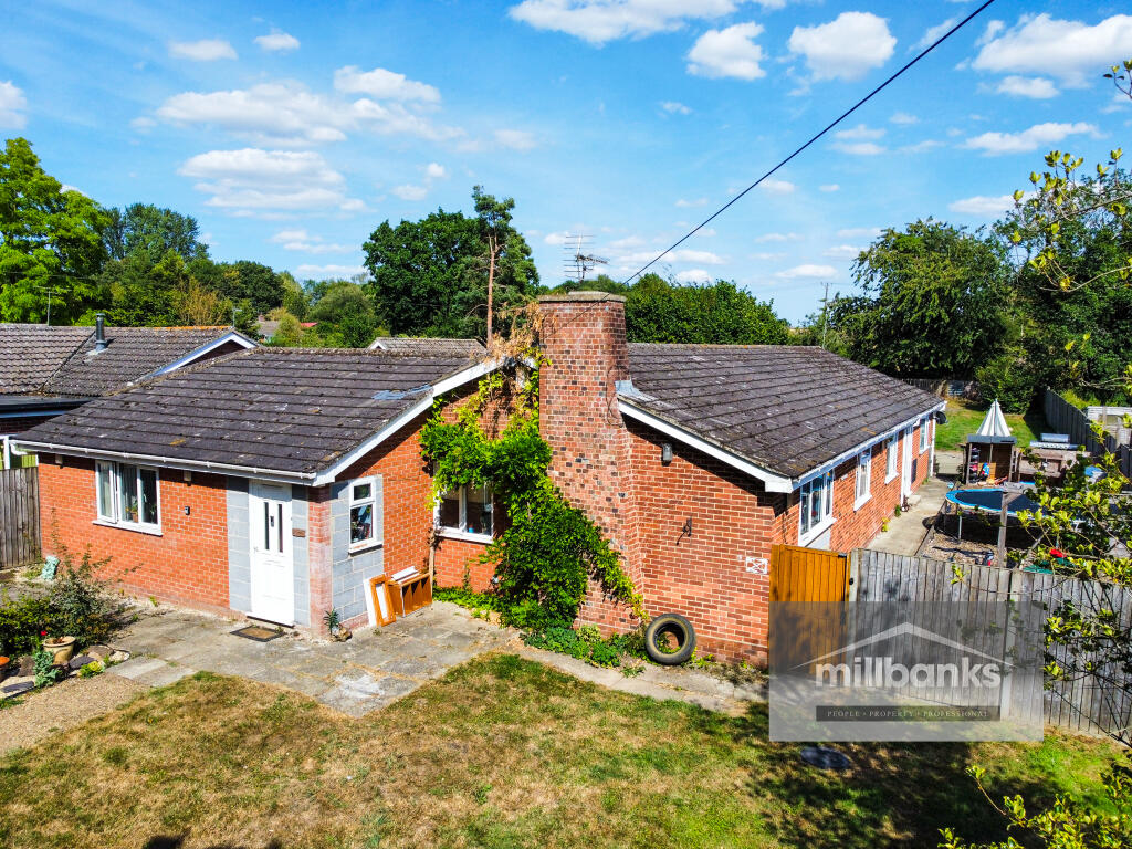 Main image of property: The Spinney, Low Lane, Rockland All Saints, Rocklands, Norfolk