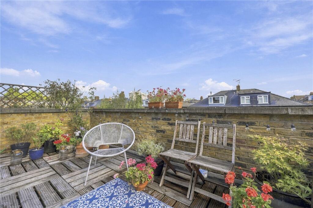 Apartment in London - View 3