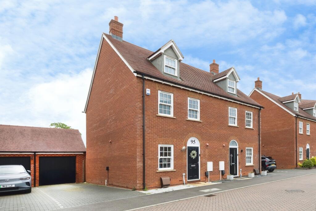 Main image of property: Bourton Road, Banbury