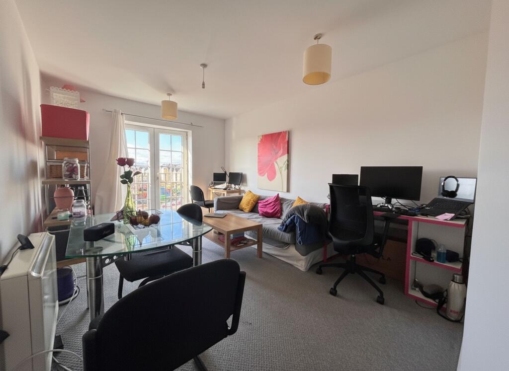 Champs Sur Marne, Bradley Stoke, BS32 photo 4