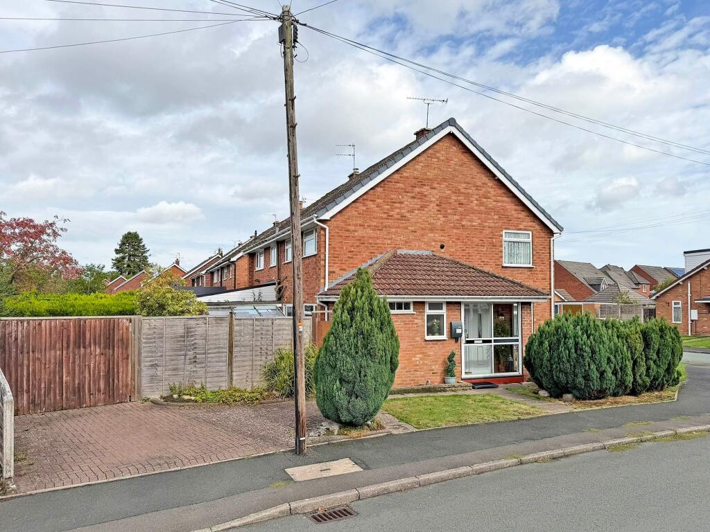 House in Albrighton, New Houses - View 4
